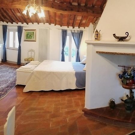 לוקה B&B La Rosa Nel Verde מראה חיצוני תמונה