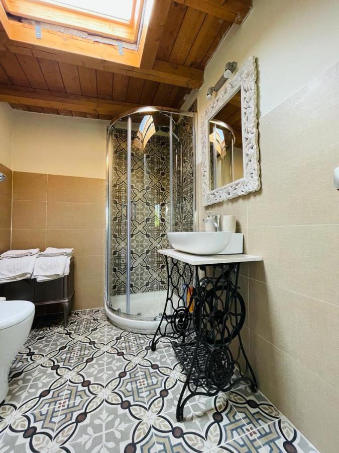 לוקה B&B La Rosa Nel Verde מראה חיצוני תמונה