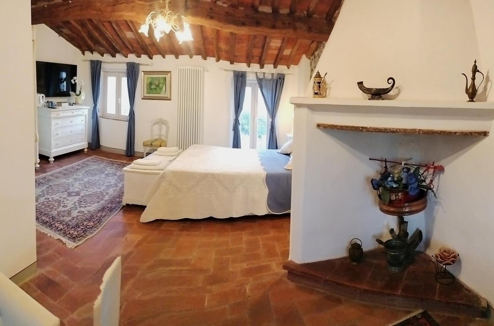 לוקה B&B La Rosa Nel Verde מראה חיצוני תמונה